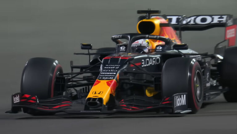 Norris a Verstappen tesne vyrovnaní na piatkovom tréningu pred finále sezóny